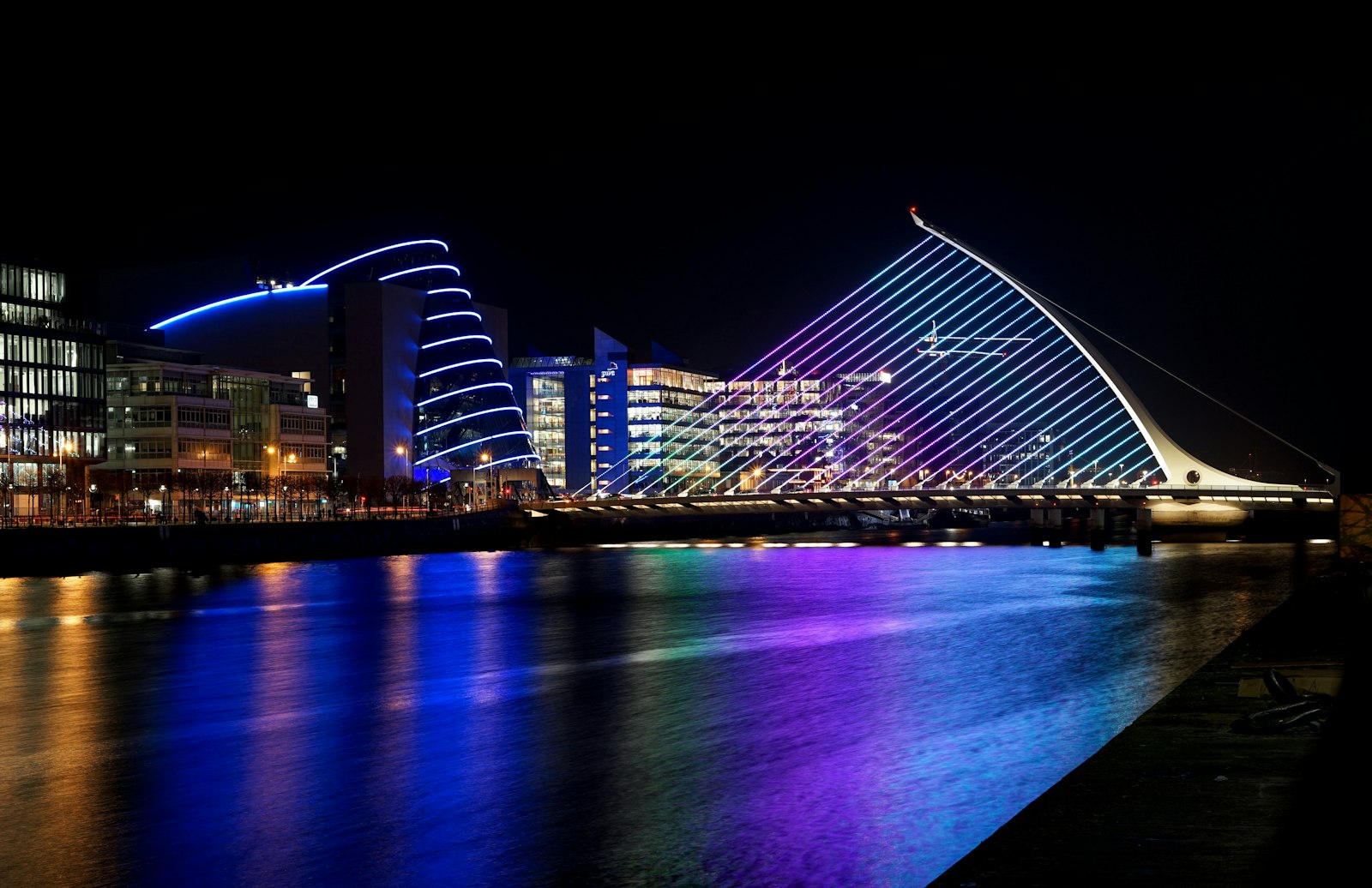 The Samuel Beckett Bridge and Dublin Docklands at night